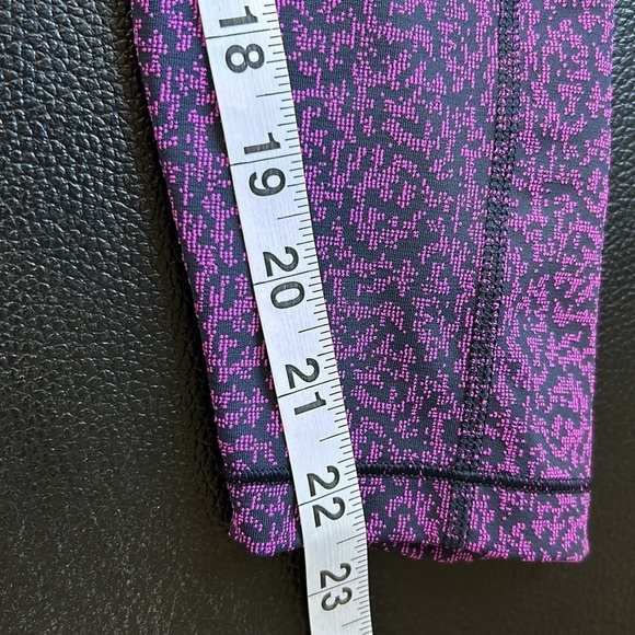 ATHLETA Ultimate Stash Pocket Textured Tight Legging Purple High Rise Sz S - Picture 14 of 14